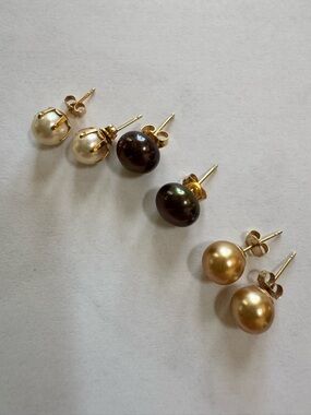 Gold, Cream and Black Pearl Stud Earring Set - 14k posta